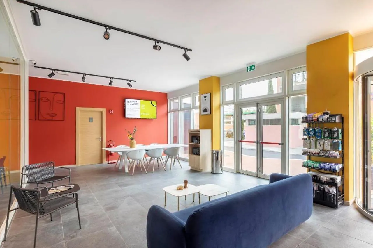 B&B Hotel Fiumicino 2 Roma 3*,  Italia